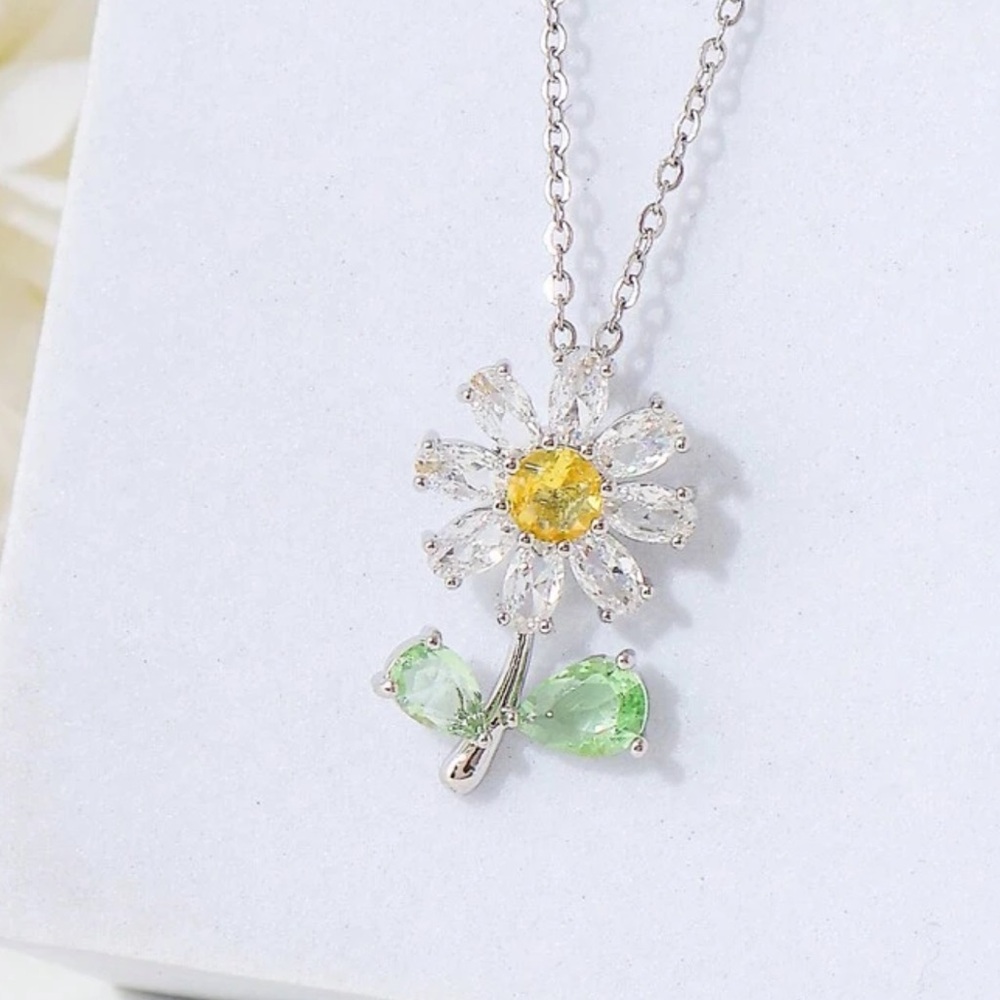 NEW Stainless  Steel Daisy Necklace with Yellow and Green Accents